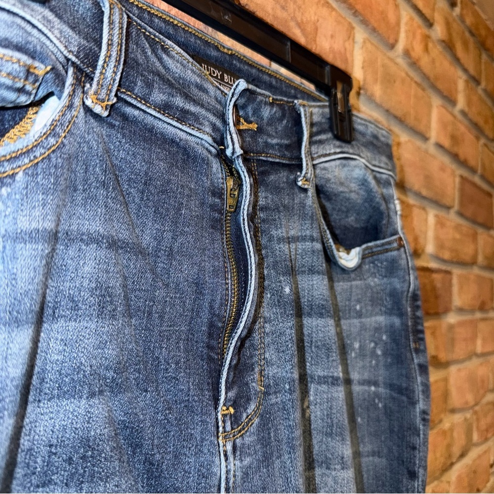 Judy Blue Women’s Jeans – Size 20W – Boyfriend Fit - Picture 3 of 5